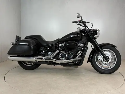 Yamaha XVS 1300 A (bj 2010)