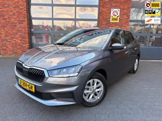 Skoda Fabia 1.0 TSI Ambition | Apple Carplay | Cruise control | Regen en Licht sensor