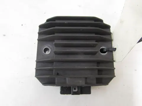 SPANNINGSREGELAAR Yamaha YZF 600 Thundercat 1996 - 2003
