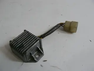 Regulator rectifier  Yamaha XT 1980 - 2010