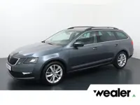 Skoda Octavia Combi 1.0 TSI Greentech Business Edition | 116 PK | Trekhaak | Verwarmde voorstoelen |
