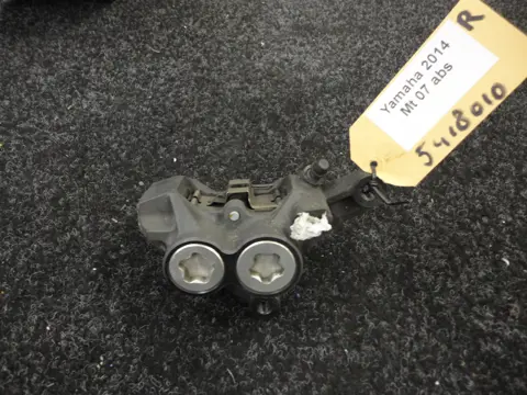 REMKLAUW RECHTS VOOR Yamaha MT 07 2014 - 2017