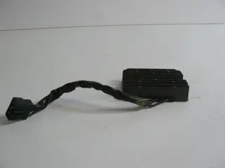 Regulator rectifier  Triumph TT 600 2002 - 2003