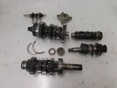 VERSNELLINGSBAK Suzuki GS 550 1977 - 1978