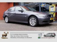 BMW 3 Serie 318i 143 pk Business Line, Navi, Trekhaak