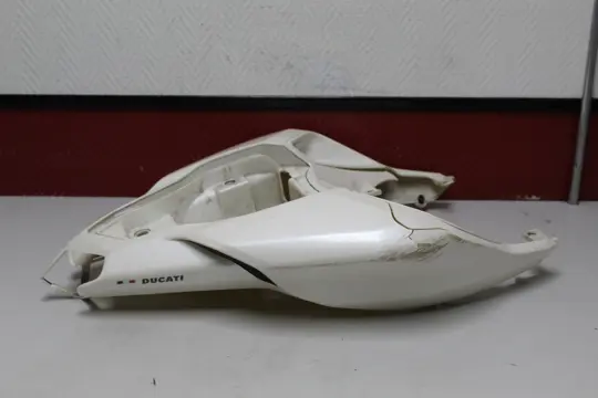 ACHTERKUIPDEEL Ducati 848 2010 - 2013