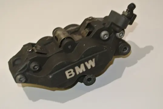 REMKLAUW RECHTS VOOR BMW R 1200 R 2005 - 2011