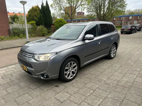 Mitsubishi Outlander 2.0 PHEV Instyle+