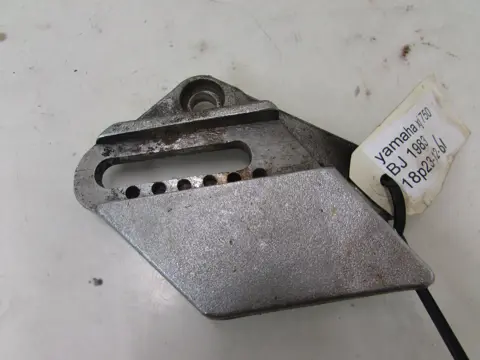 RECHTER SCHETSPLAAT Yamaha XJ 750 1982 - 1984