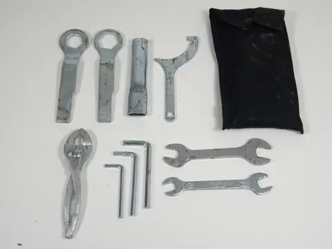 GEREEDSCHAPSET Kawasaki ER 6 2012 - 2015