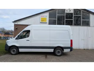 Mercedes-Benz Sprinter 317-CDI L2H2 - trekh. 3,5T - navi - camera