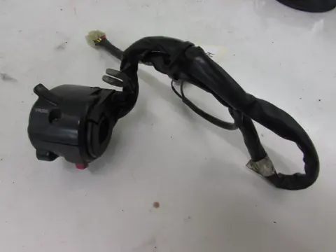 STUURSCHAKELAAR LINKS Yamaha YZF R1 2004 - 2006