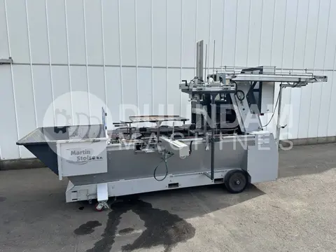 Martin Stolze 3030 potmachine met pneumatische potinzetter en uitwerper