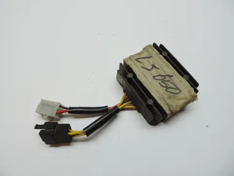 SPANNINGSREGELAAR Suzuki LS 650 1986 - 2004