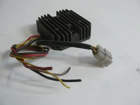 Regulator rectifier  Yamaha XV 700 / 750 SE 1981 - 1984