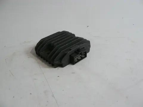 Regulator rectifier  Yamaha FZR 600 1994 - 1996