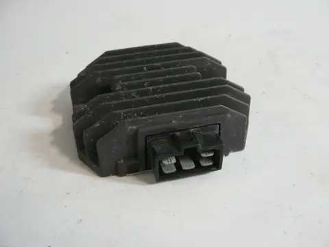 Regulator rectifier  Yamaha FAZER 600 2008 - 2009