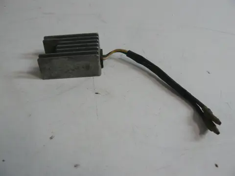 SPANNINGSREGELAAR Honda XL 250 1982 - 1983
