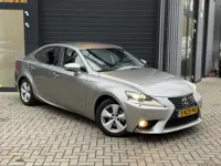 Lexus IS 300h Edition