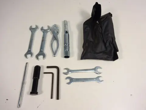GEREEDSCHAPSET Yamaha FJR 1300 2006 - 2012