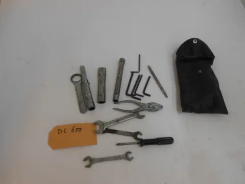 GEREEDSCHAPSET Suzuki DL 650 V STROM 2003 - 2011