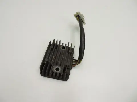 SPANNINGSREGELAAR Kawasaki GPZ 500 1988 - 1994