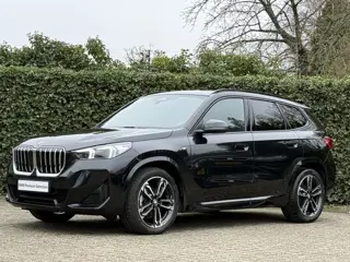 BMW X1 sDrive18i | M-Sport | Panorama | Harman/kardon | Elek. stoelverst. | Camera | Driving ass. Pl
