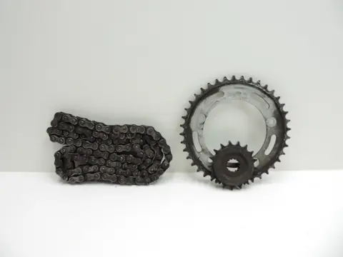 KETTING EN TANDWIELEN SET Suzuki SV 1000 2003 - 2009