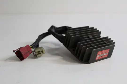 SPANNINGSREGELAAR Honda CB 400 1978 - 1984
