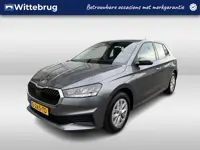 Škoda Fabia 1.0 TSI Ambition /GARANTIE TM 04-2027/ CRUISE/ DAB/ NAVI/ SMARTLINK/ PARK. SENSOREN/ AIR