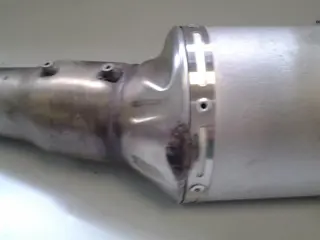 UITLAAT Aprilia RSV 1000 2001 - 2003 / 2004 - 2005