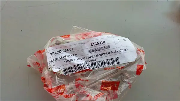 SCHETSPLAAT Aprilia RSV 1000 1998 - 2000