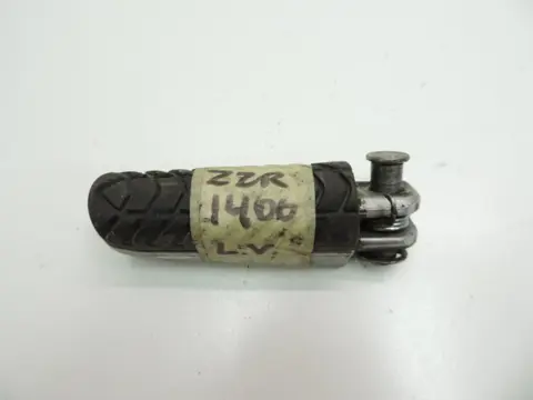 VOETSTEUN LINKS Kawasaki ZZR 1400 2005 - 2011