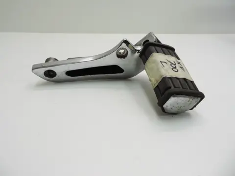 DUO VOETSTEUN LINKS Yamaha XV 750 Virago 1988 - 1998