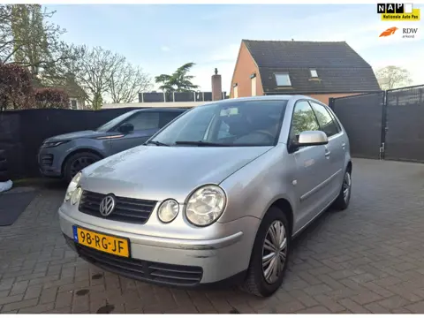 Volkswagen Polo 1.4-16V Turijn 5 Drs Airco ( Koppeling versleten !! )