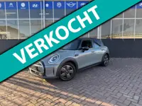 Mini Mini 1.5 Cooper Essential **CAMERA + STOELVERW + NAVI + PDC + CARPLAY**