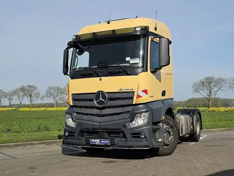 MERCEDES-BENZ ACTROS 1843