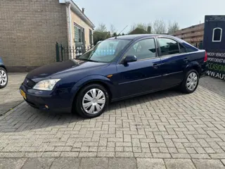 Ford Mondeo 2.0-16V Trend