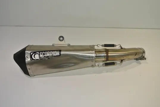 UITLAAT Suzuki GSR 750 2011 - 2016 / 2011 - 2016