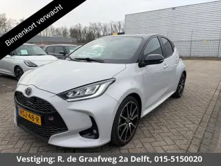 Toyota Yaris 1.5 Hybrid GR Sport Naviagtie | JBL Audio | Parkeersensoren | HUD | Apple Carplay/Andro