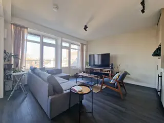 Woning aan de Karel Doormanstraat te Rotterdam