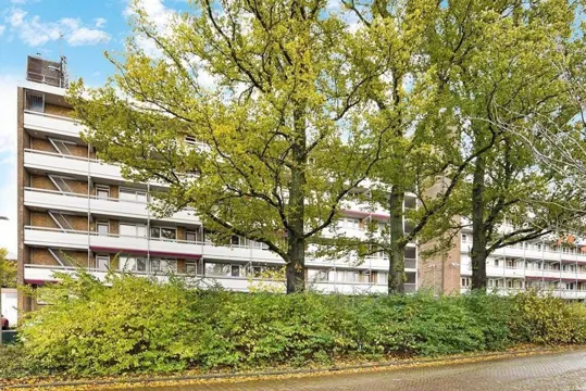 Woning aan de Mr. F.A. van Hallweg te Amstelveen