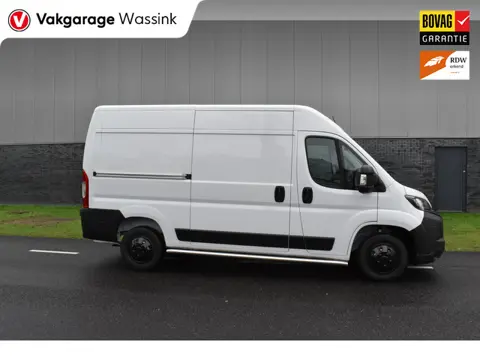 Peugeot Boxer 2.2 BlueHDi 140 S&S L2H2 3.3t Euro 6 Nieuwe registratie 2024/ GEEN BPM/ L2H2/ achterui
