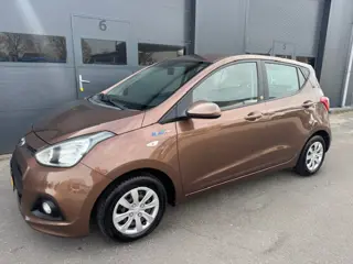 Hyundai i10 1.0i i-Motion Comfort Climate Cruise !!
