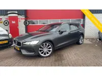Volvo V60 2.0 D4 Momentum AUTOMAAT / FULL LED / CARPLAY / LEDER / STOELVERW / STUURVERW / ACHTERBANK