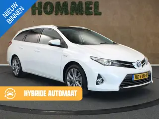 Toyota Auris Touring Sports 1.8 Hybrid Executive - PARKEERSENSOREN VOOR/ ACHTER - CAMERA - VOORSTOEL