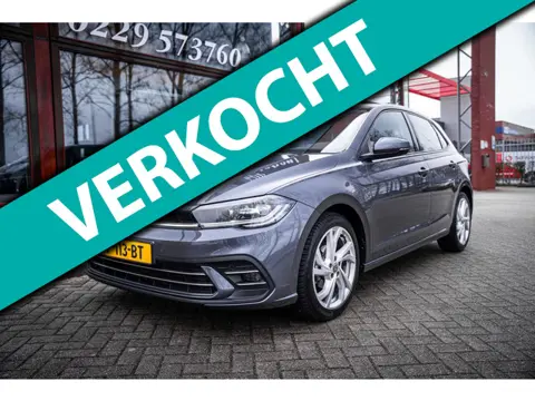 Volkswagen Polo 1.0 TSI Style | Automaat | Navigatie | Parkeer hulp | Adaptieve cruise control | App