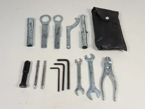 GEREEDSCHAPSET Kawasaki VERSYS 650 2007 - 2009
