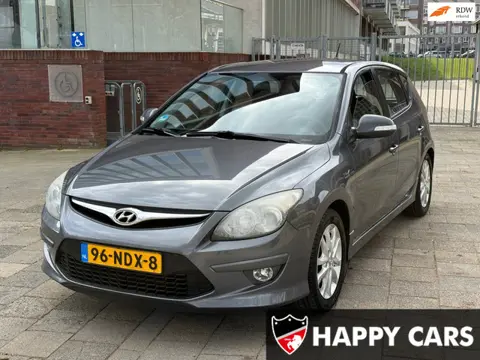 Hyundai I30 1.6i i-Motion Business, NIEUWE APK
