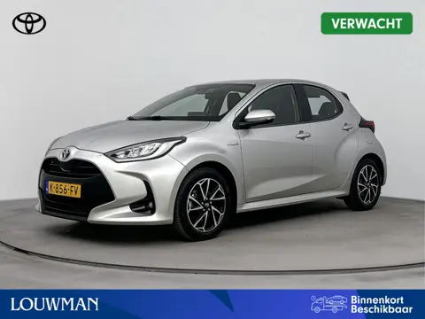Toyota Yaris 1.5 Hybrid Dynamic | NL dealeronderhouden | Trekhaak | Onderweg-naar-dealer